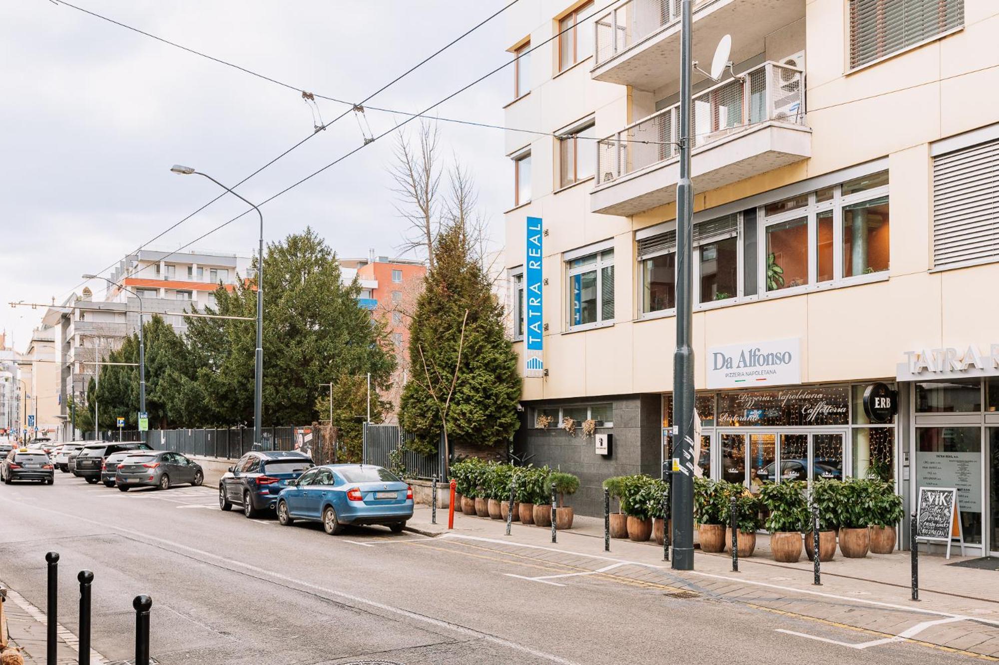 Skau 1 Old Town Family & Business Apartment Free Parking Bratislava Extérieur photo